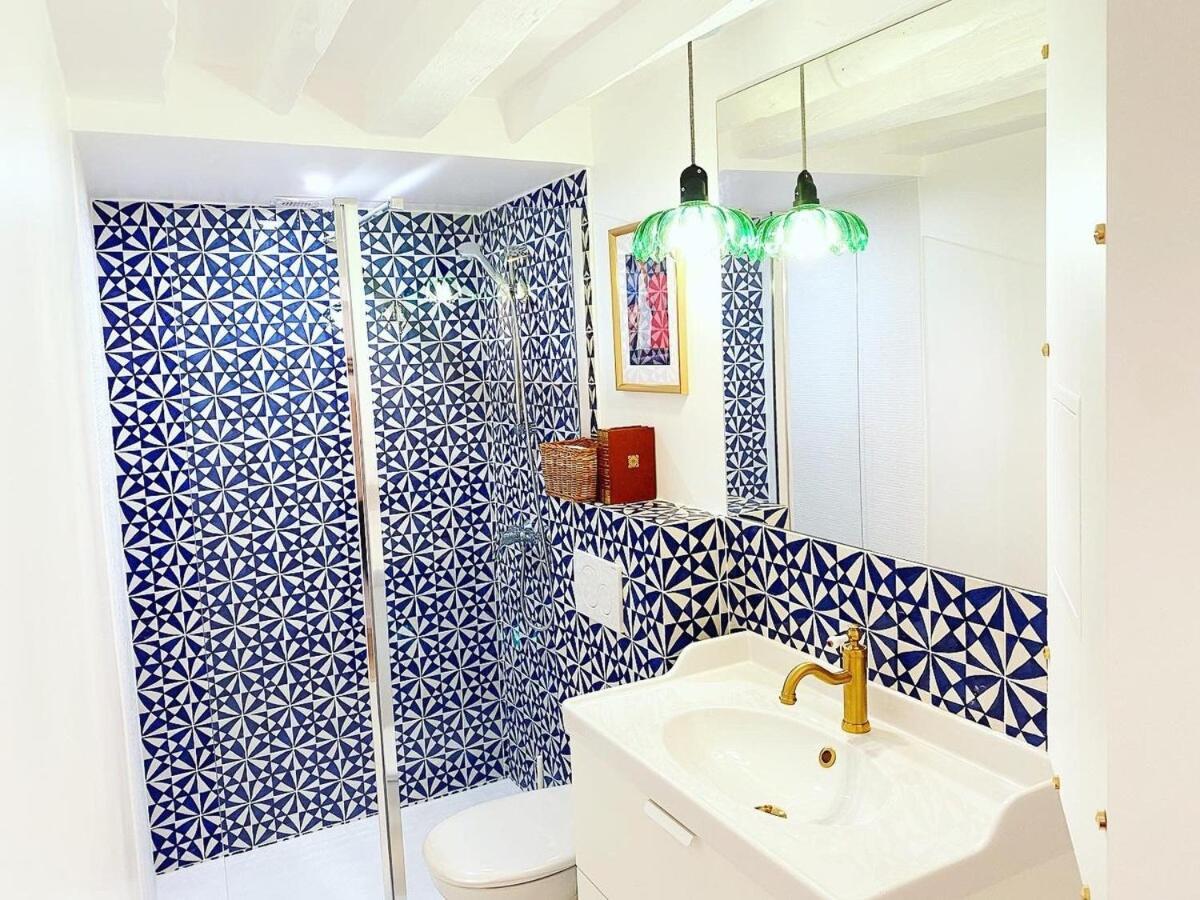 A - Flat-guest Apartment